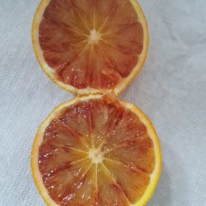 Arance rosse tipo Tarocco - buccia edibile, ideale per spremute e marmellate - box da 3kg